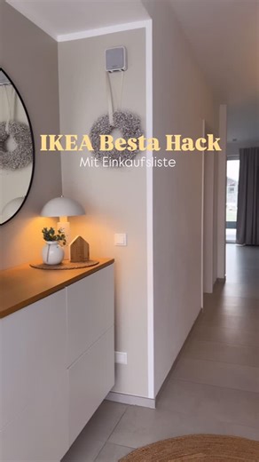Laura | Haus | Interior | DIY on Instagram: "BESTA Upgrade - einfach, clever und stylisch ✨ Wusstet ihr, dass es zu den BESTA Korpussen bereits passgenaue Deckplatten in verschiedenen Designs gibt? Das bring euer BESTA Regal direkt ins nächste Level! 🚀✨ Und hier die Einkaufsliste: 4 Besta Korpusse 60x42x64cm/ Tür Lappviken 1 Deckplatte Eichenfurnier 120x42cm 3 Besta Korpusse 60x22x64cm/ Tür Lappviken 1 Deckplatte Eichenfurnier 180x22cm TV-Board: 3 Besta Korpusse 60x42x38cm/ Tür Lappviken 1 Glas