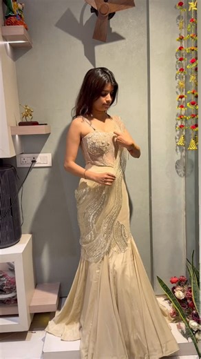 Ala_mode on Instagram: "Shop this beautiful indowestern lengha only @alamode_slg #alamodeslg #alamode #smallbusinesssupportingsmallbusiness #smallbuisness #lengha"