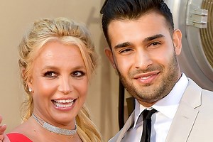Britney fans go wild after Sam posts snap of engagement ring before deleting it