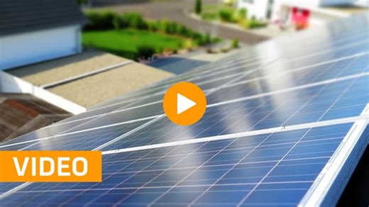 Solarmodule putzen: Heimwerker warnt vor vier beliebten Fehlern