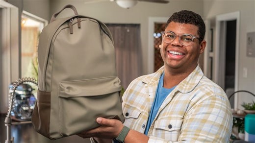 The 6 essentials for your emergency go bag: Video