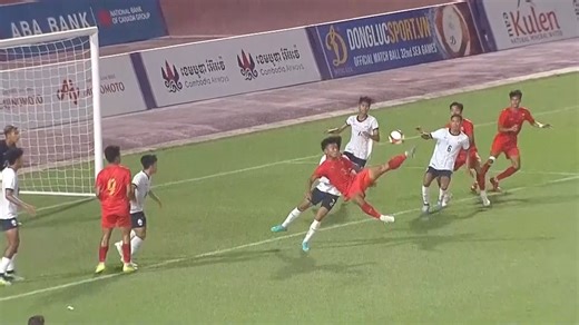 😱 Un retourné incroyable à la SHAOLIN SOCCER ! #AP | beIN SPORTS France