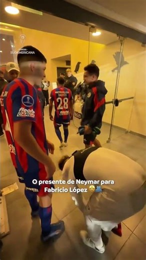 El TREMENDO GESTO de NEYMAR con un rival: no le puede dar la camiseta y HACE ESTO
