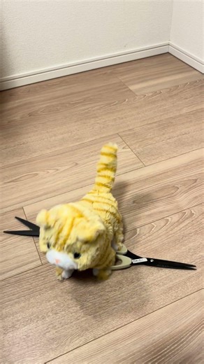 Double Scissors Cat Machine. ✂️🐈ダブルハサミ猫マシンをつくりました。