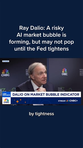 Bridgewater Associates founder Ray Dalio on Tuesday warned that a bubble could be forming around megacap technology in the U.S. amid the artificial intelligence boom, but said that it may not end until the Federal Reserve reverses its current easy policies. Full details: cnb.cx/434NC8h | CNBC