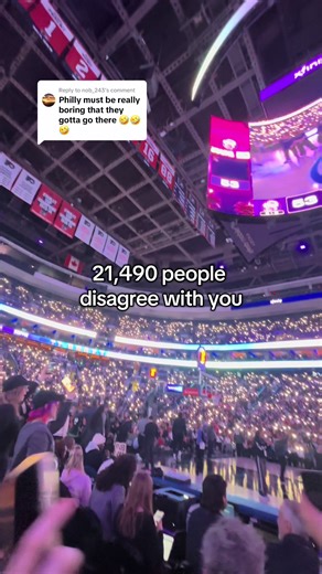 Replying to @nob_243 Broke the record tonight for most attended event EVER at Xfinity arena. Back Street Boys in 1999 was the last time Xfinity saw a crowd this big! @Unrivaled Basketball • • • #unrivaled #unrivaledbasketball #womenssports #philadelphia #xfinityarena #