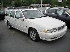 1998 Volvo V70 Wagon Start Up, Engine and In Depth Tour
