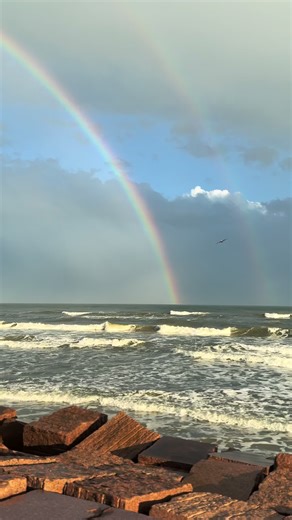 Sights from the Seawall this evening! After a short rain moved through Galveston, a rainbow appeared over the Gulf. Happy Spring! 🌻 If you’re along the Seawall, you might still catch a glimpse 🌈 #Galveston #Spring #Rainbow #Weather