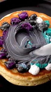 artsy #HelloKitty ASMR ⚡️