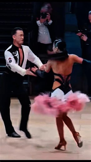 Smooth Latin Flow 💃🔥 #latindance #dance #dancevideo #samba #oldies #coupledance #funk