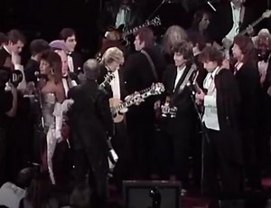 George Harrison, Bruce Springsteen, Mick Jagger, Bob Dylan and others - I Saw Her Standing There 🎼 💚 1988. | La Manzana Verde