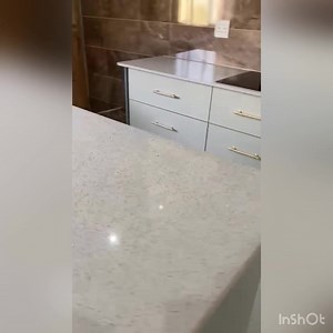 If you own a Mabhodisa Kitchen ,you need appliances that fit the part.we recommend Hirsch's Homestore . Kitchen colour Cuppacion and Caraz👌👌and Bella Blanco top 👌👌gold Handles.R85000 Celienig👌R8800 Tiles👌R6500 with labour, walls only Downlighting 👌 If uthanda Umuzi wakho ube nje unga thumele I video yakho ku WhatsApp 0744817069 or ufonele I hhovisi wenze I appointment (031) 065-1058 Constantia Park. Unit 27 1415 Chris Hani Road Durban North next to Bluff meat | Mabhodisa Kitchen & Interio