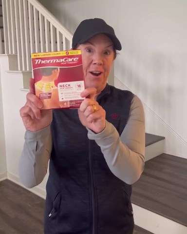 ThermaCare Neck & Shoulder Heat Wraps - Pain Relief Heating Pads for Stiff Muscles & Aches - 16-Hour Drug-Free Therapy - Portable & Discreet - 5-Count