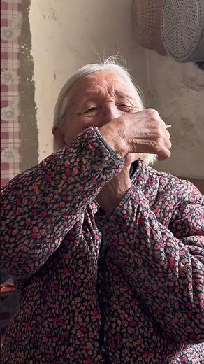 Grandma learned all day but still couldn't get it right to make you happy!