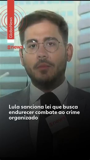 🚨 Lula sanciona lei que fortalece o combate ao crime organizado no Brasil. A nova legislação cria duas novas modalidades de crime — obstrução e conspiração para obstrução de ações contra o crime organizado — com penas que variam de 4 a 12 anos de prisão, além de multa. A lei também amplia a proteção a juízes, promotores, policiais e militares, inclusive aposentados e seus familiares, especialmente em regiões de fronteira, onde há maior atuação de facções criminosas. Outra mudança importante é a