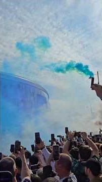 SCENES OUTSIDE THE TOTTENHAM HOTSPUR STADIUM: The Coach Arriving: Spurs v Nottingham Forest