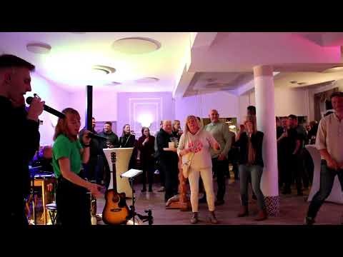 Sweet Caroline Cover von "no control"