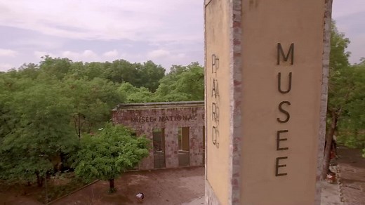 Nous vous faisons découvrir dans cette vidéo la visite des enfants au Musée National du Mali dans le cadre de l’initiation des scolaires aux pratiques touristiques. #Malitourisme | Mali Tourisme Officiel