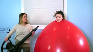 Giant Balloon Challenge!-pHH9P3d5zN0