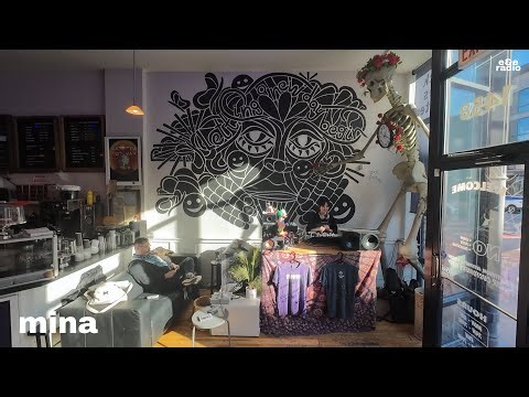 feel good groovy house mix in a coffee shop | mina