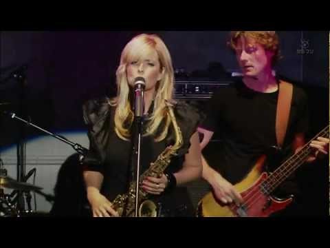 Candy Dulfer - PICK UP THE PIECES (Live)