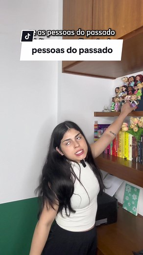 imagina explicar o bluetooth pra um camponês medieval