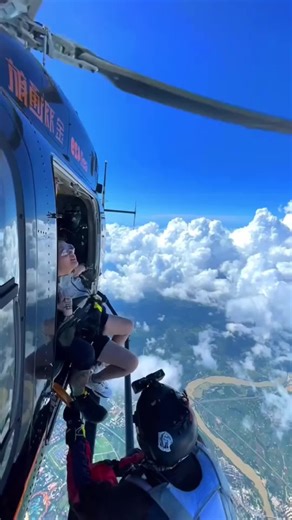 Are you ready!#skydiving#helicopter#freefall#fyp#foryou#foryoupage