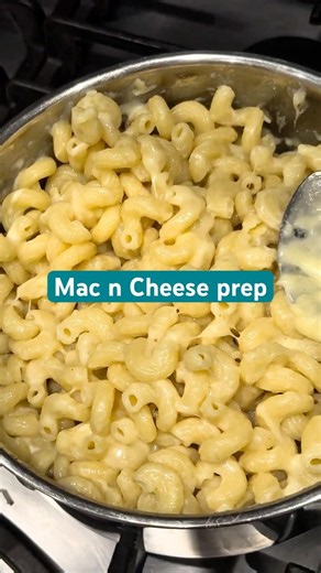 🧑‍🍳 Mac n Cheese + cucumber salad meal prep