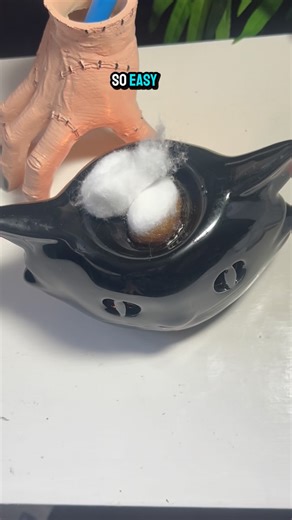 My fav way to remove the wax which is so satisfying to do. What’s your fav way to do it? #waxmelts #satisfyingvideos #howto #cleaning | Bubba Rocks Media