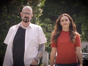 27K views · 172 reactions | Join Jackson Galaxy and Zoe Sandor of the new show 'Cat Vs. Dog' LIVE on Facebook at 2P eastern today. They'll discuss the new show and more! Have any questions for these two pet experts? Let us know in the comments below! | Animal Planet | Facebook