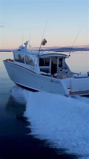 Walker Custom Aluminum Boats on Instagram: "Our 38 Pro Sport. Cruising along at 28 knots, boasting an impressive fuel efficiency of just 31 gallons per hour and a remarkable range of over 350 nautical miles. Experience the journey in style and confidence. #walkerboats"