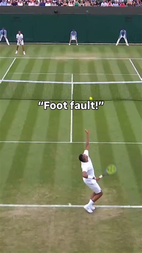 Umpire masterclass in defusing a situation 😅 | Wimbledon