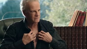 Christopher Lambert in Shadow of the Wolf trailer