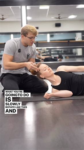 Neck Isometrics #neckpain #posture #stretching #strengthtraining #yoga #bodybuilding #homeworkout