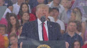 Trump blames teleprompter for Revolutionary War 'airports' flub