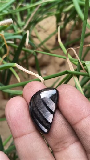 Kousar Gems & Jewels 💎 on Instagram: "Gorgeous Hypersthene Fancy Shape Cabochon – 100% Natural Top grade quality, this 27.5 Ct Hypersthene gemstone features a fancy shape and is perfect for unique jewelry creations. Hand-polished to enhance its natural brilliance ✨ 📏 Size: 29X18X5 mm 💰 Price: DM Me 💎 Code: Z-407 #Hypersthene #NaturalGemstone #FancyCabochon #LooseGemstone #GemstoneCabochon #JewelryMakingSupplies #HandmadeJewelry #CrystalHealing #GemstoneLover #UniqueGems #CabochonGemstone #Ge