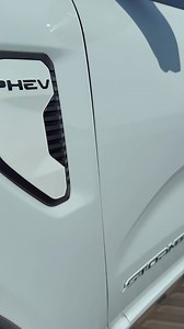 STAY TUNED FOR MORE 😉 Roadtrippin off-road through Iceland in the NEW Ford Ranger PHEV - yep, hybrid pick up. IT. WAS. EPIC. This truck is LITERALLY uncompromising. You lose nothing on the diesel and gain so much more potential with the PHEV. For all the farmers reading, yessss it still pulls 3.5 tonne 👊🏼 Genuinely had the best time, with the best people and feeling extremely lucky to be part of the @forduk family and getting such amazing opportunities like this. Thank you! @fordnewseurope @f