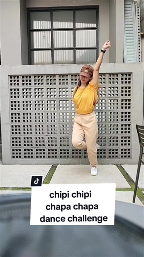 Chipi Chipi Chapa Chapa Dance Challenge
