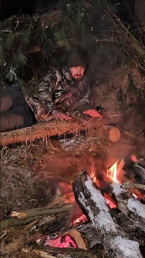 Making a long-lasting fire with little maintenance called the Siberian Log Fire