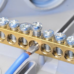 967K views · 1.3K reactions | Pro hacks to connect cable | 5-Minute Crafts Like | Facebook