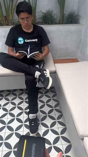 Ganvent: App financiera on Instagram: "Crear tu tienda virtual es súper fácil y encima puedes crearlo gratis para tu negocio. Si aún no tienes una tienda virtual, entonces este video es para ti para que alcances el éxito este 2026. Puedes crear tu tienda virtual en menos de un minuto, sigue los siguientes pasos👇 ✅Toma las mejores fotos de tus productos ✅Entra a la app Ganvent y sube tus productos, agrega toda la información necesaria y agrega descripciones vendedoras para que incentives a tus c