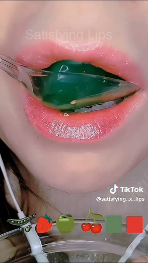 Satisfying Emoji Lips ASMR Experience
