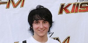 17 Exclusive: Mitchel Musso Dishes About His Love Life!