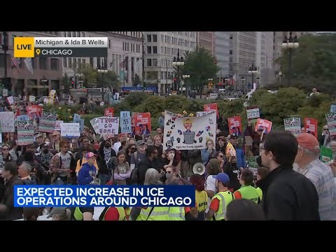 Protesters rally downtown against expected surge in Chicago-area ICE operations