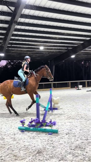 Ignore the lower leg Ik I really need to work on that but Monty was SO good today. I decided to ride him because I’ve been off of riding for three weeks and also because I really needed to prove to myself that I can actually ride and that it’s just in my head lmaoo #CapCut #fypシ #viral #equestrian #horse