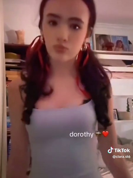 Clara Stack Trend with CapCut Effects