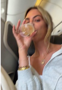Color Corrector Catfish: Wake-Up Prank on Airplane (Tarte Test)