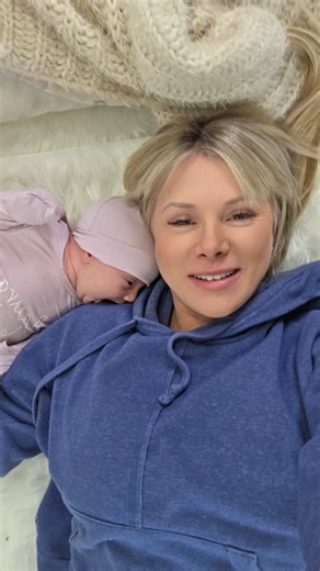 Just a little visit with Laura Kate today… and I’m feeling so grateful. 🩷 I was a working mom for our first 6—returning to work after maternity leaves ranging from 3-12 weeks. Sometimes around this stage that LK is at 🥹 juggling pumping breaks and trying to soak up every second I had with them. It never got easier leaving my babies even though I enjoyed my job as a hospital administrator. Now, being a stay-at-home mom with our last 4 has been such a gift. Slow mornings, long snuggles, and the 