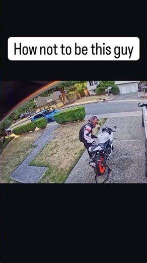 How to remove paddock stand easily