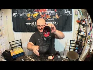 UNBOXING SKECHERS STEEL TOE SLIP IN WORK SHOE WITH NON SLIP SOLE / ROGER WALDMAN SO FAR SO GOOD !